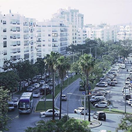 Ferienwohnung Apartamento T1, 50 Metros Da Praia Quarteira Exterior foto