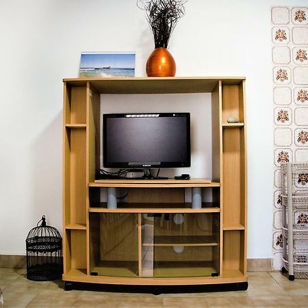 Ferienwohnung Apartamento T1, 50 Metros Da Praia Quarteira Exterior foto