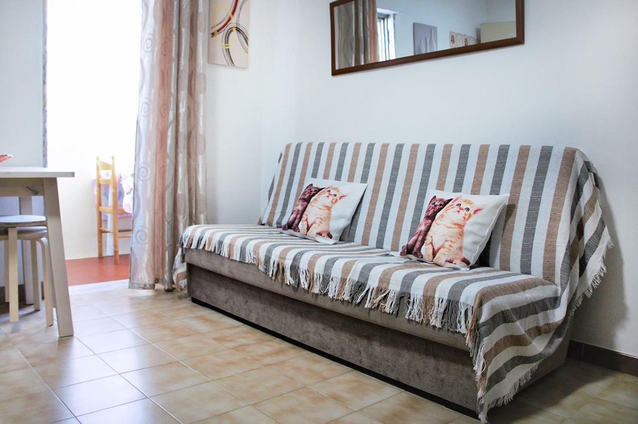 Ferienwohnung Apartamento T1, 50 Metros Da Praia Quarteira Exterior foto
